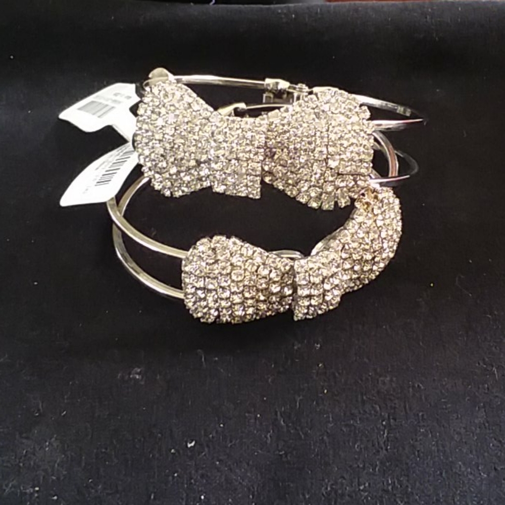 Costume jewelry